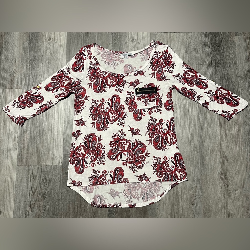 Charlotte Russe Ivory, Red/Blue Paisley Shirt - Sz Juniors Small